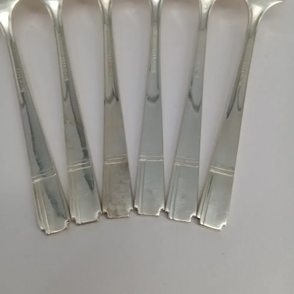 6X SF Oneida Prestige GRENOBLE Silverplate Salad Forks